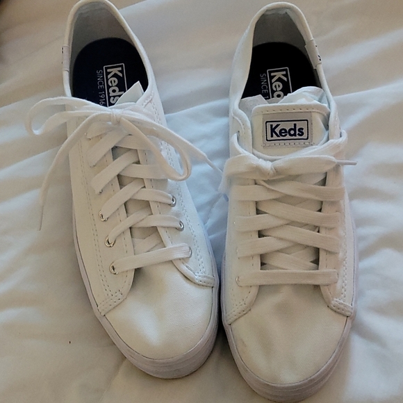 White keds size 7 dream-foam : worn once. - Picture 1 of 5